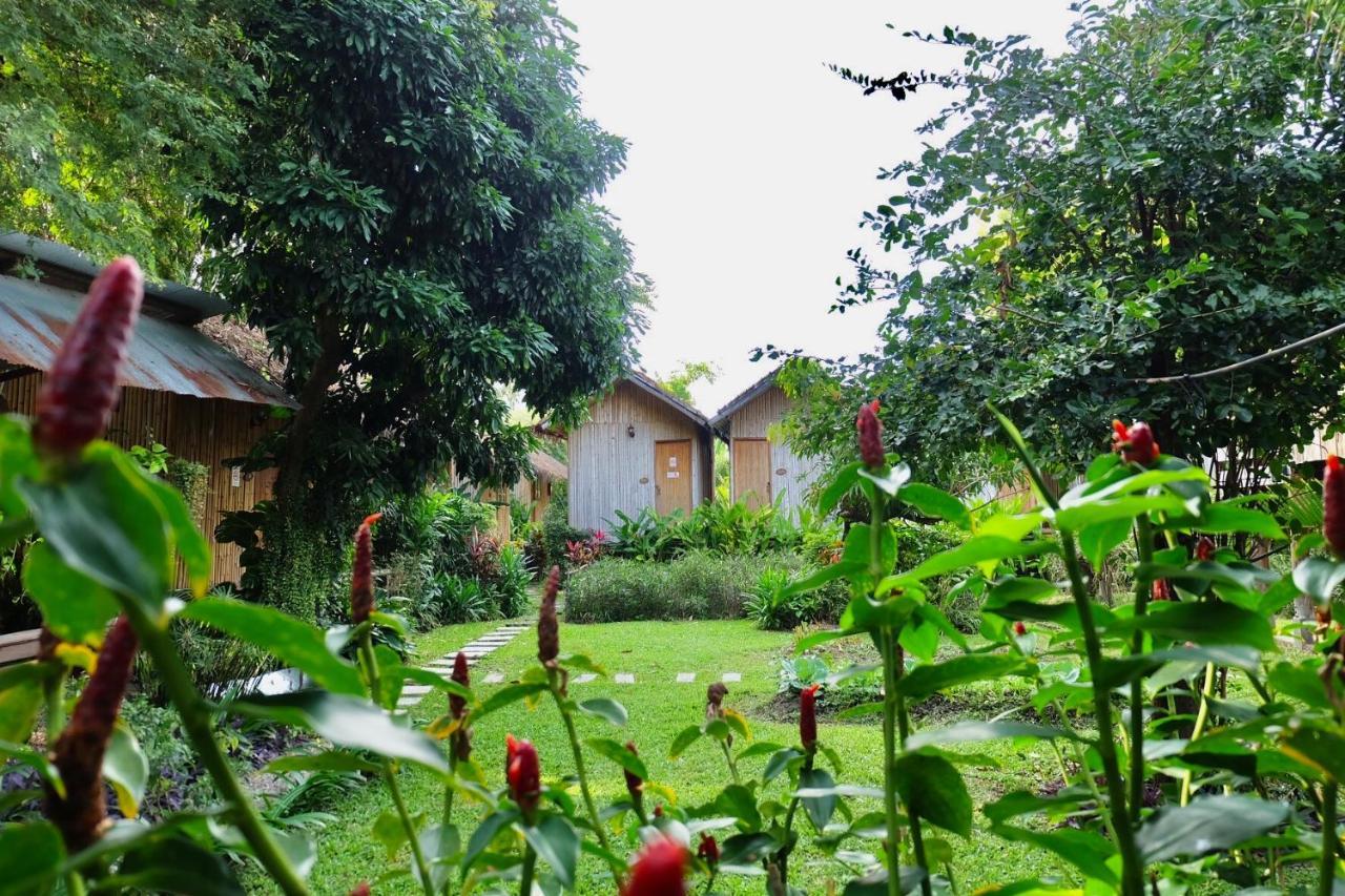 Bed and Breakfast Lanna House Lanna Hut Chiangmai Chiang Mai Exterior foto